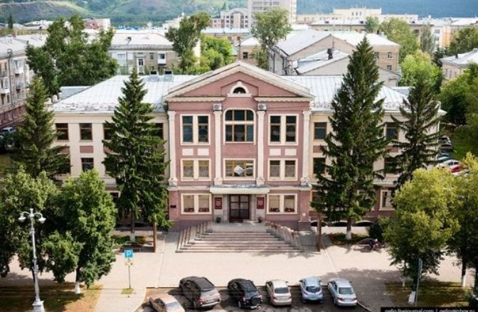 Student Photo 8